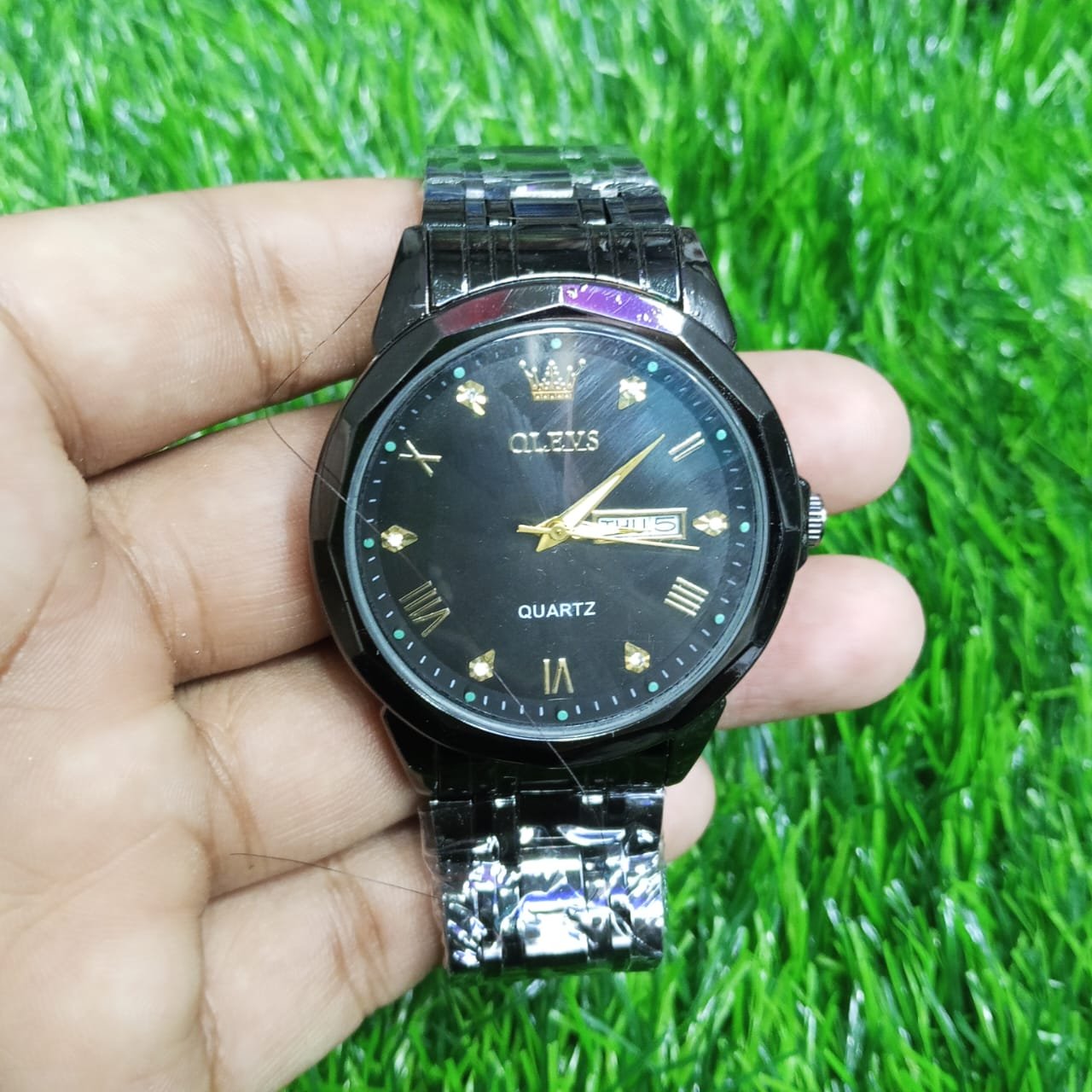  OLEVS 9931G New Exclusive Design Quartz Watch for Men (Black Dial) 
