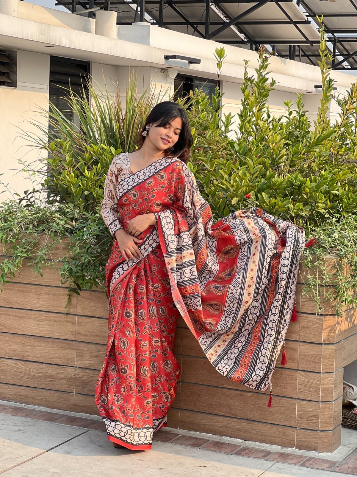 Viral Orpita Silk Sharee