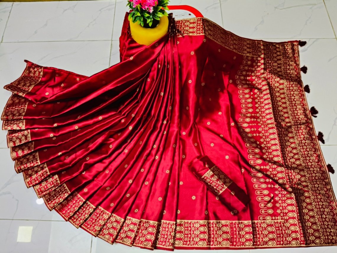 Premium Japani Silk Saree whith blouse pic