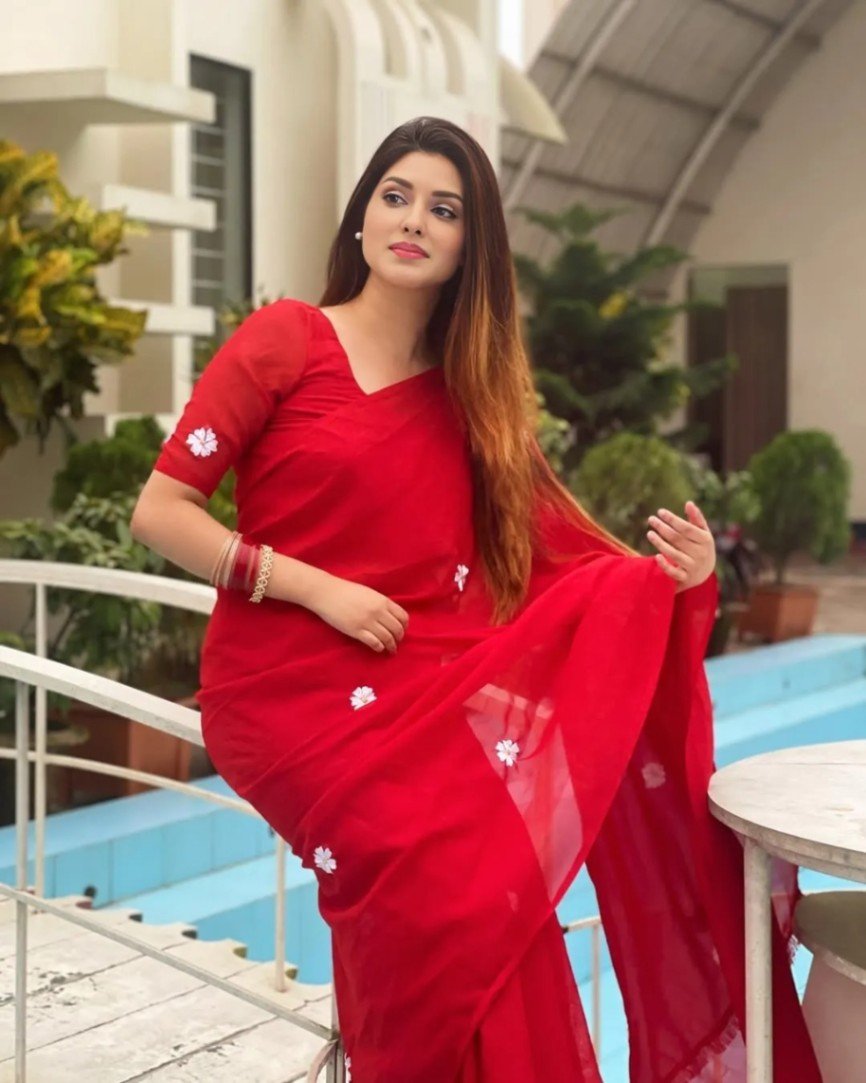 Premium Georgette Saree with Blouse pic