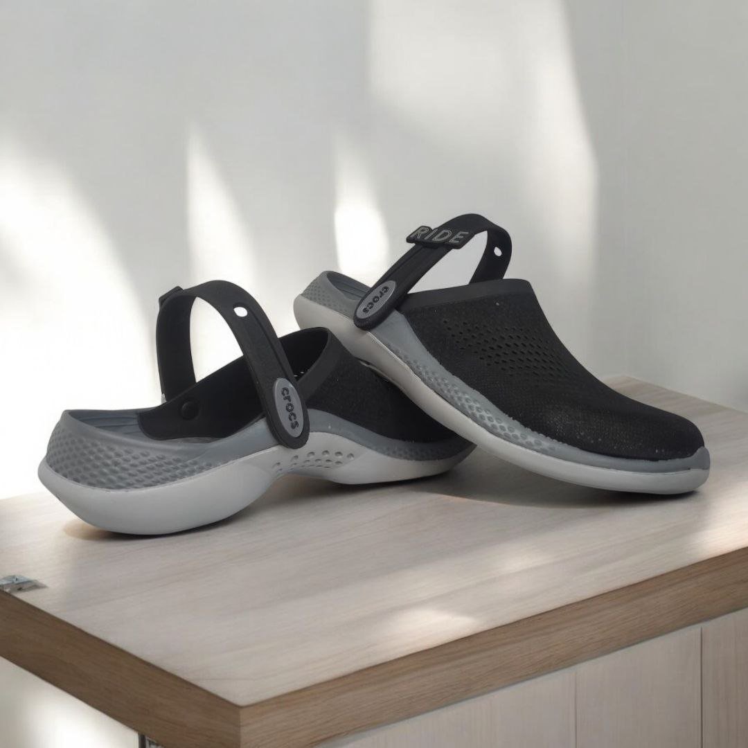 Crocs  Color 