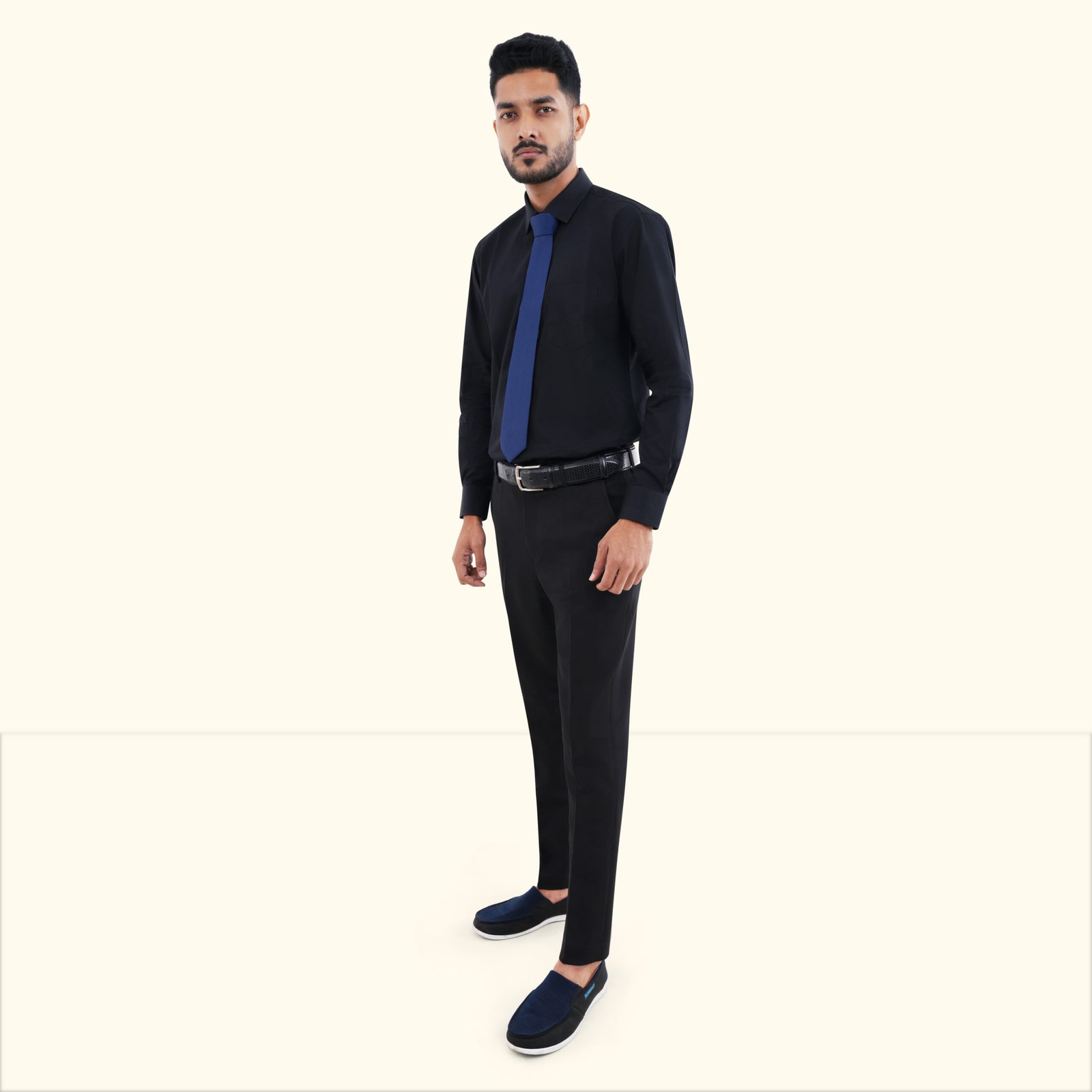 full-sleeve shirt, crafted from premium Fine Cotton fabric.