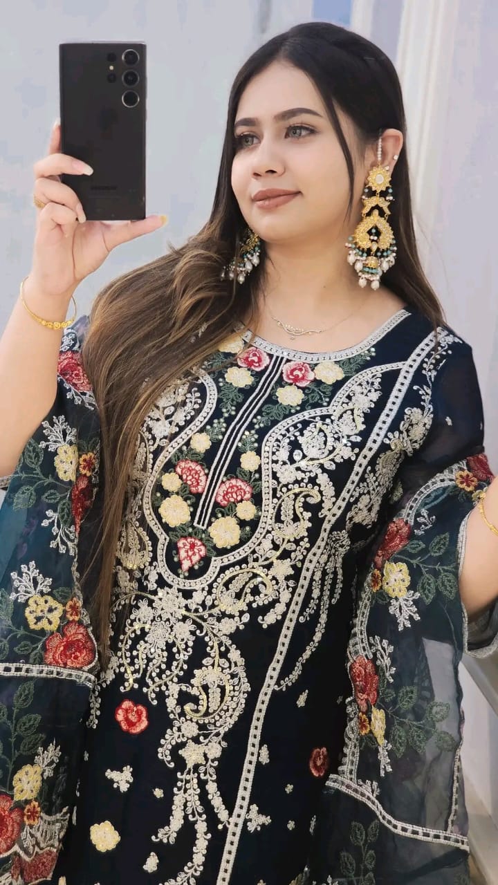 Pakistani Design 4-Piece Sada Bahar Tissue Set