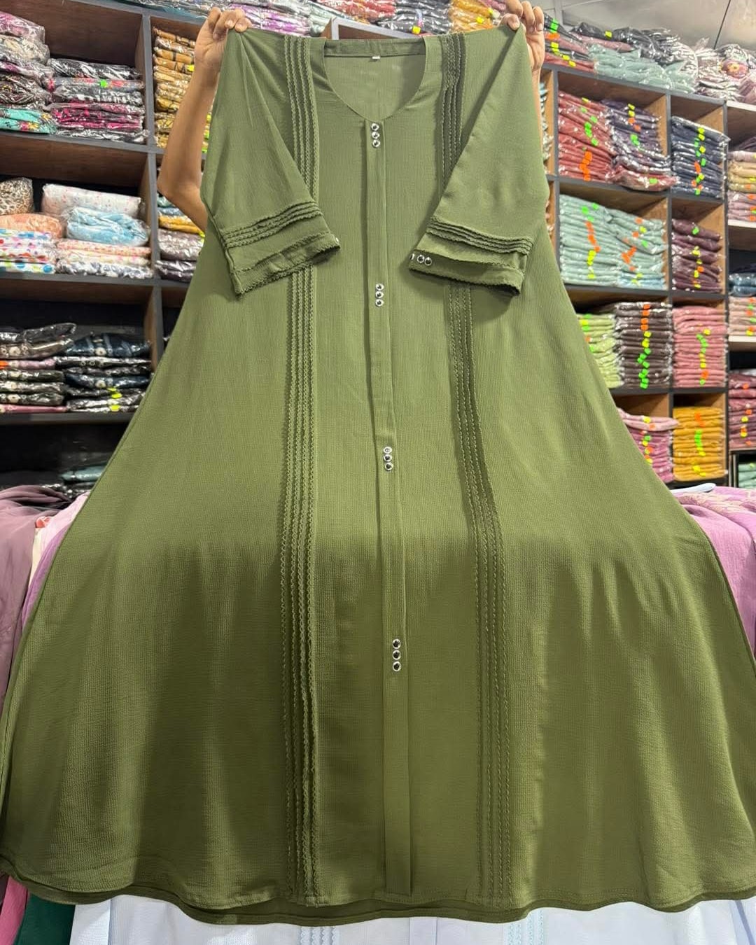 Student Budget Dubai Cherry Borka