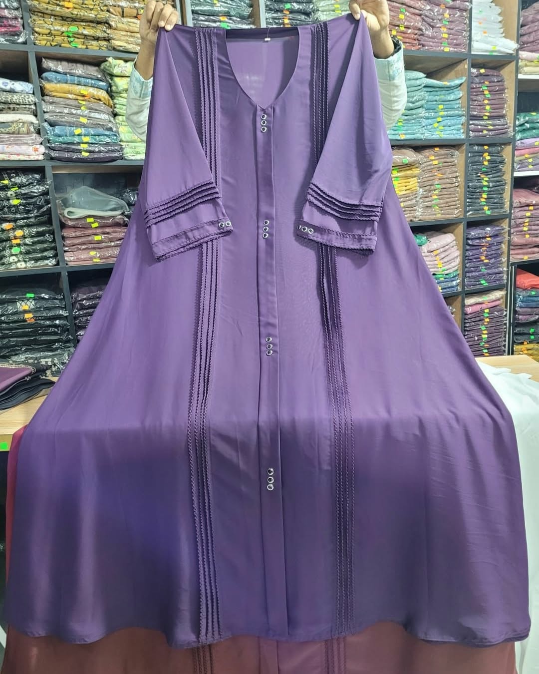 Student Budget Dubai Cherry Borka