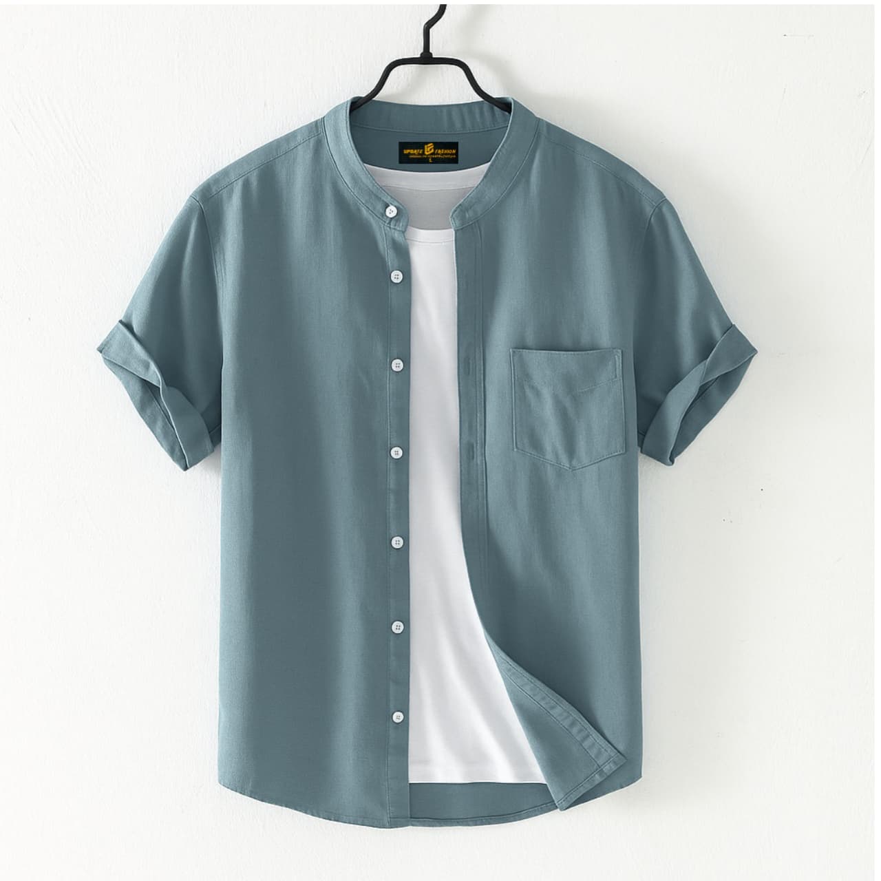 Fashionable casual half-sleeve shirt for men