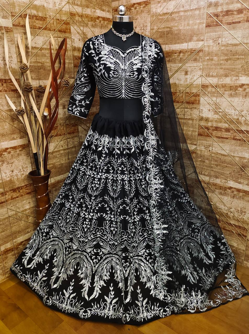 রেডিমেড জর্জেট এমব্রয়ডারি পার্টি ড্রেস