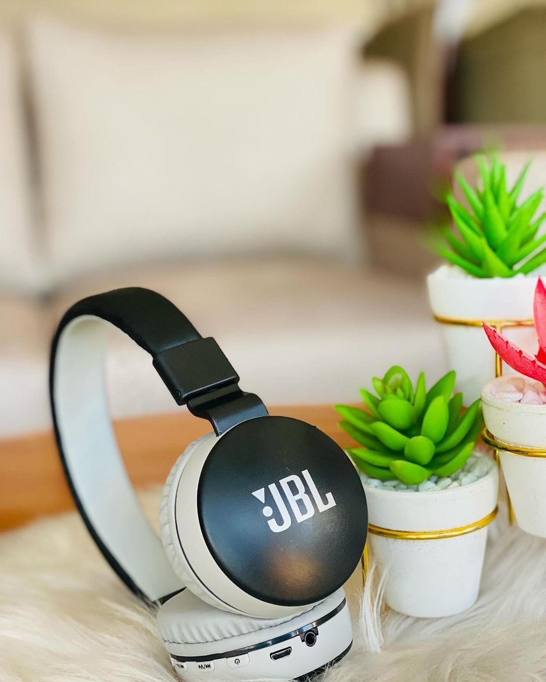JBL 881A Wireless Bluetooth Headphone