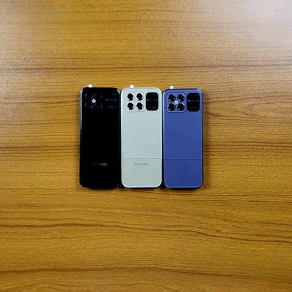 Titanic T70 4 SIM Supported Luxury Phone (Gold)