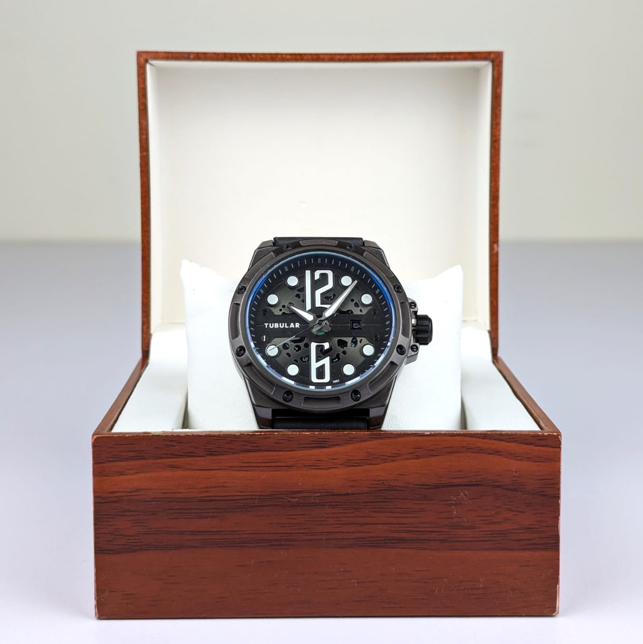 Tubular Luminous Date watch