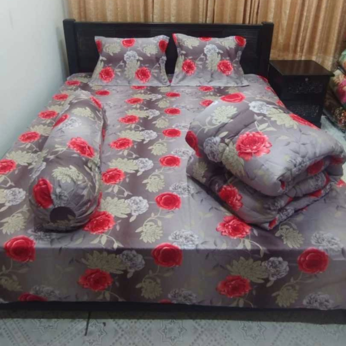 ৫ পিসের টুয়েল প্রিমিয়াম কম্ফোর্টার কম্বো সেট