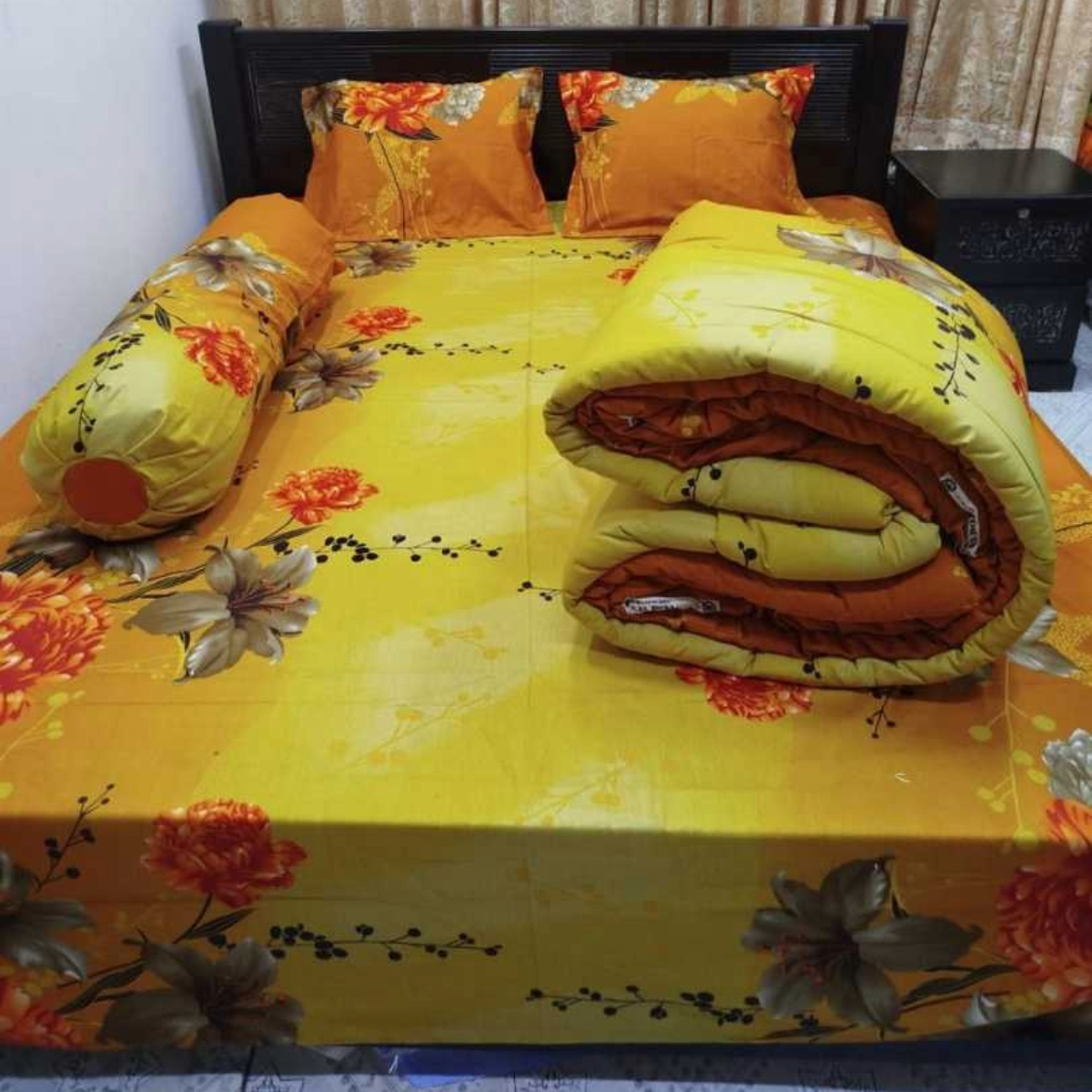 ৫ পিসের টুয়েল প্রিমিয়াম কম্ফোর্টার কম্বো সেট