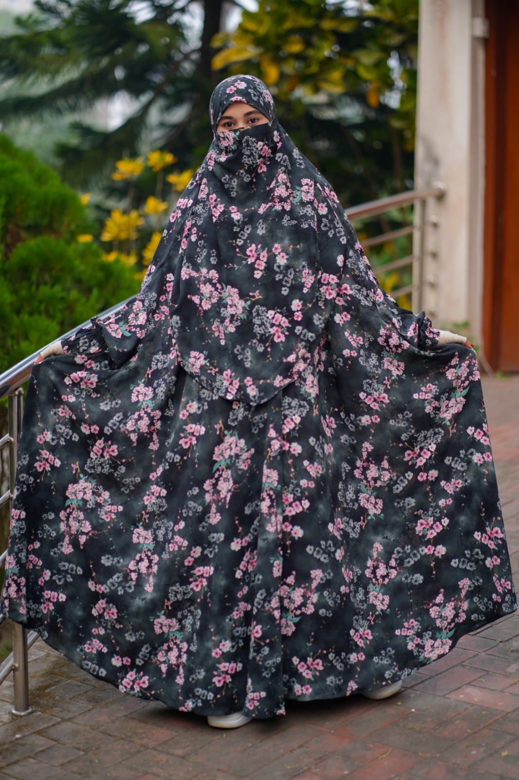 দুবাই সেঞ্চুরি চেরি কাপড়ের লং খিমার জিলবাব 